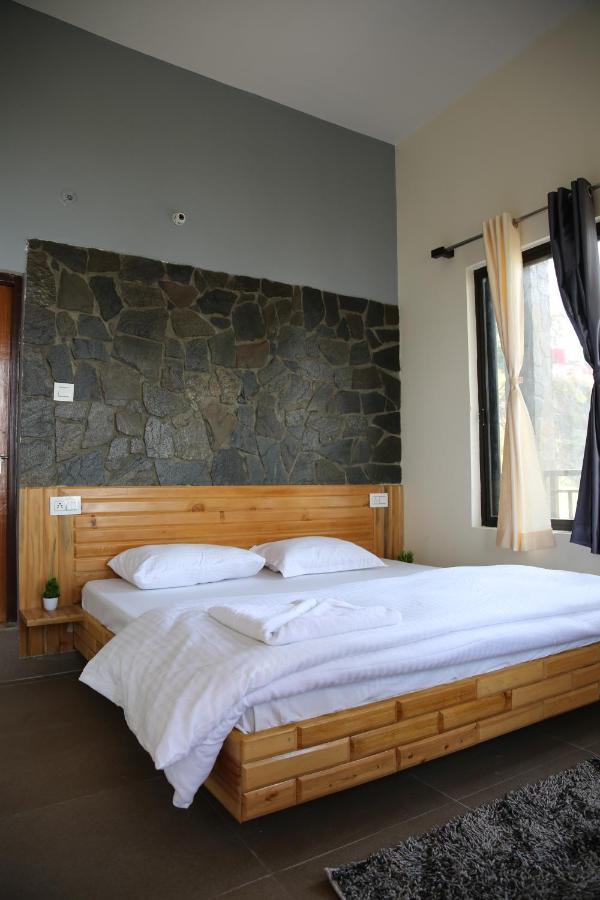 The Buransh Inn Almora Kültér fotó
